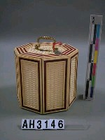 藏品(竹編八角錢筒)的圖片